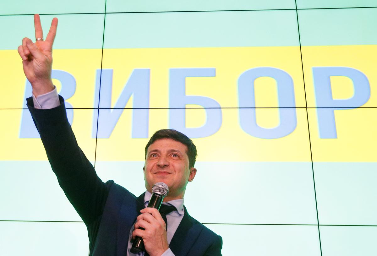 [NEWS] Comedian takes commanding lead in Ukraine presidential vote – Loganspace AI