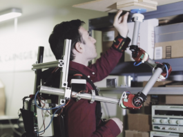 [NEWS] CMU’s robotic arm attaches to a backpack to lend a helping hand – Loganspace