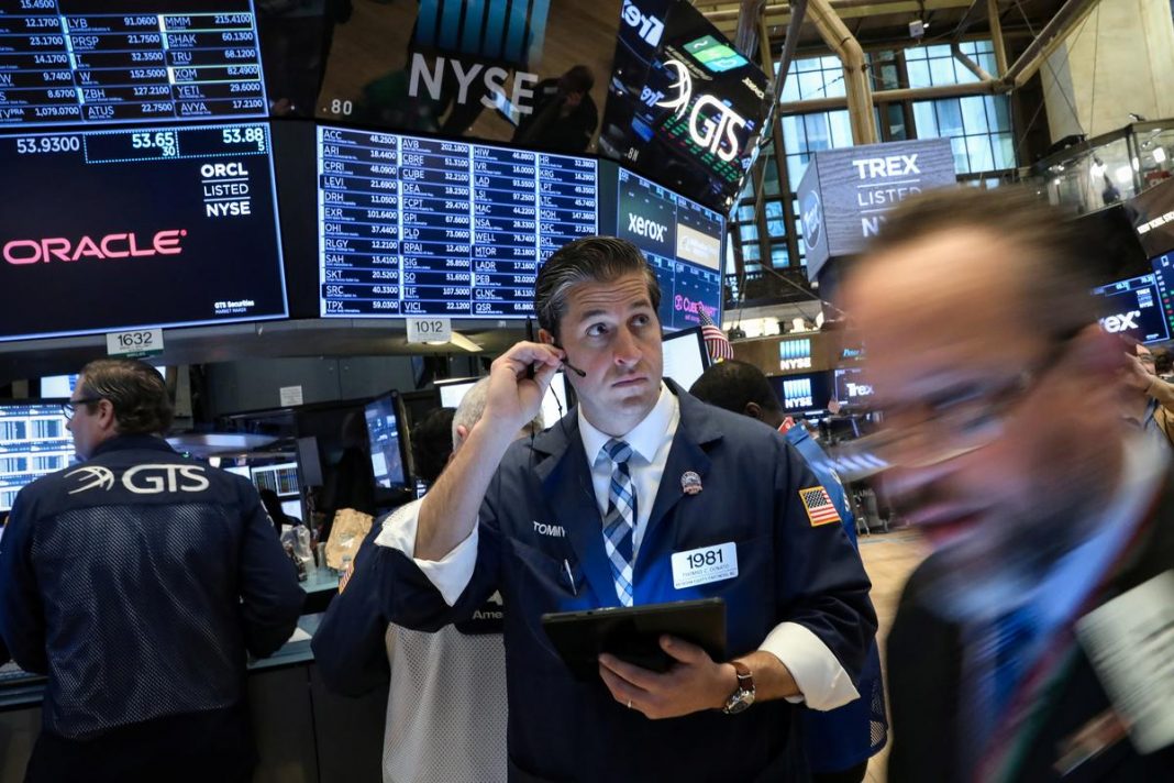 [NEWS] Wall Street lower as growth worries resurface – Loganspace AI