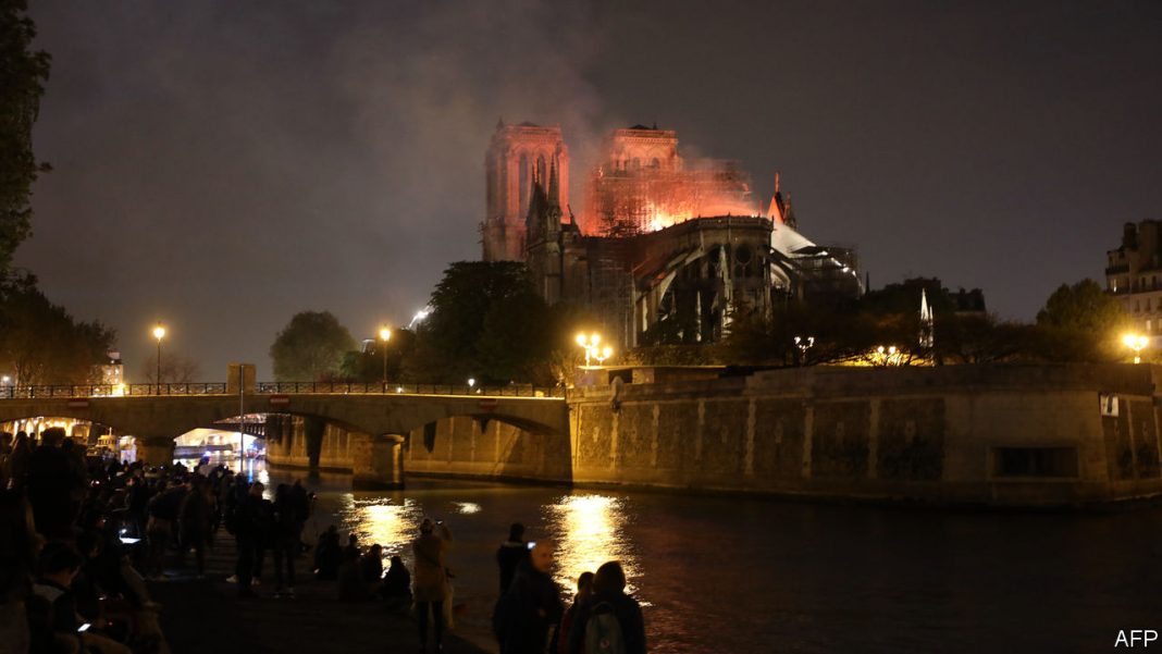 [NEWS #Alert] A terrible blaze devastates Notre Dame! – #Loganspace AI