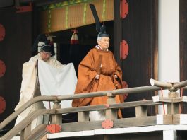 [NEWS] Emperor Akihito prays ahead of Japan’s first abdication in two centuries – Loganspace AI