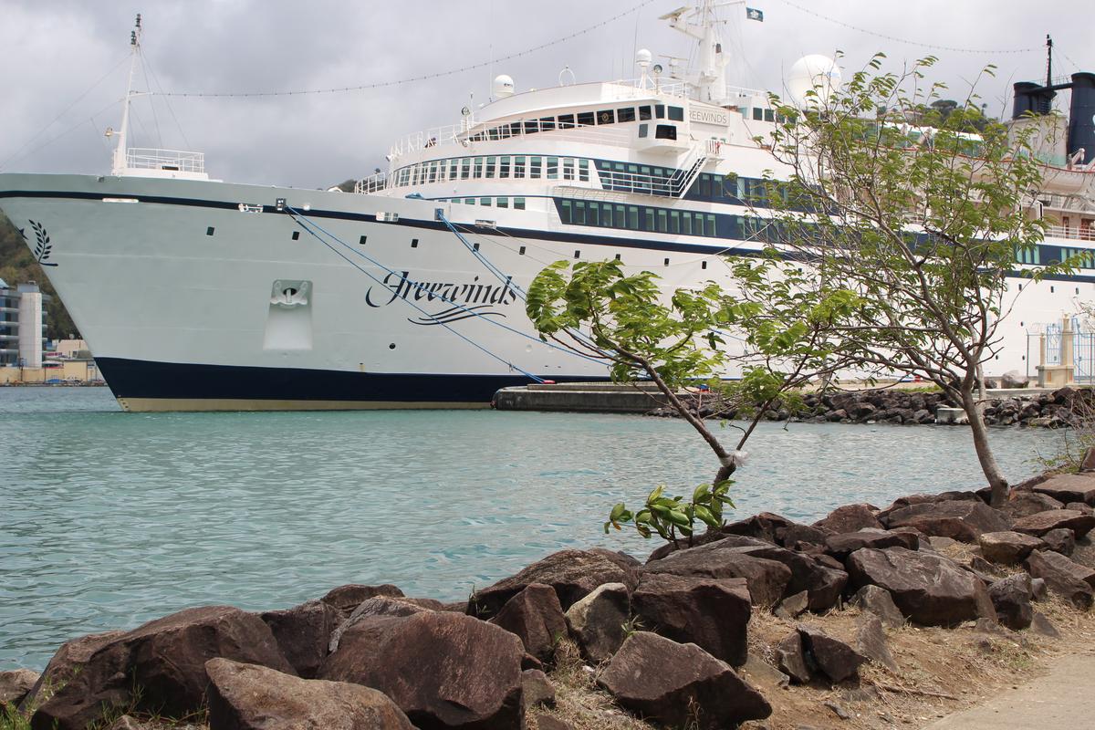 [NEWS] Scientology cruise ship leaves St. Lucia after measles quarantine – Loganspace AI
