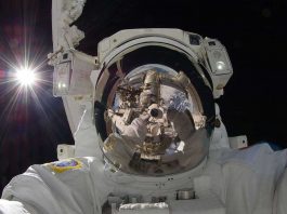 [Science] Astronauts may have vision problems because of liquid in their brains – AI