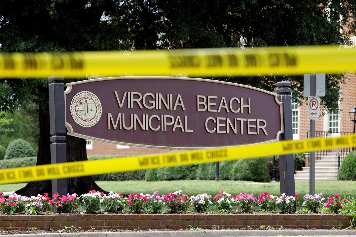 [NEWS] Officials seeking motive for Virginia rampage say shooter was not facing discipline – Loganspace AI