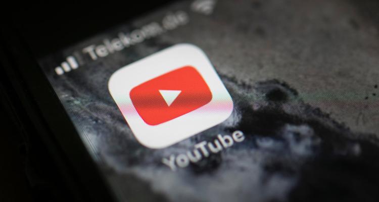 [NEWS] YouTube says homophobic taunts don’t violate its policies – Loganspace