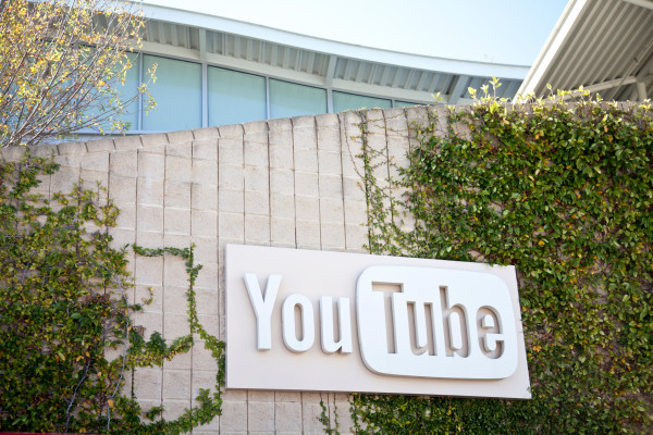 [NEWS] In trying to clear “confusion” over anti-harassment policy, YouTube creates more confusion – Loganspace