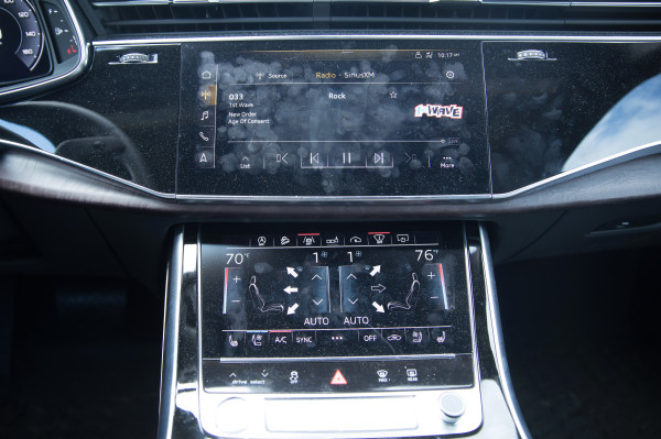 [NEWS] Audi proves two little screens are better than one big screen – Loganspace