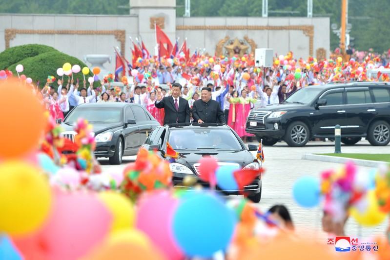 [NEWS] ‘I Love Thee, China’: North Korea woos Xi in lavish state visit – Loganspace AI