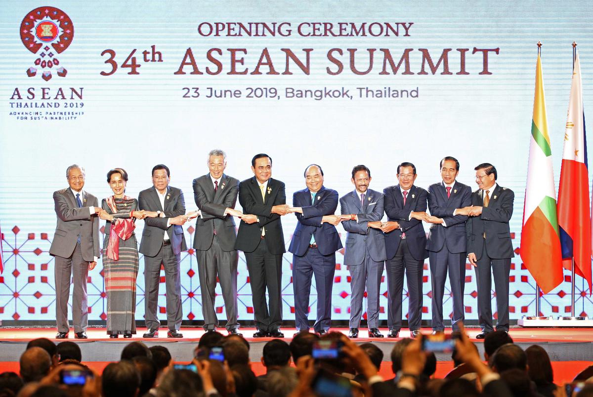 [NEWS] Southeast Asian leaders meet, expected to discuss Rohingyas, South China Sea – Loganspace AI