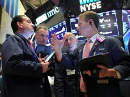 [NEWS] Wall Street gains on tech rally, trade hopes rekindled – Loganspace AI