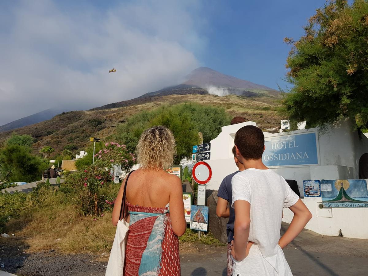 [NEWS] Volcano erupts on Italian island of Stromboli, kills one person – Loganspace AI