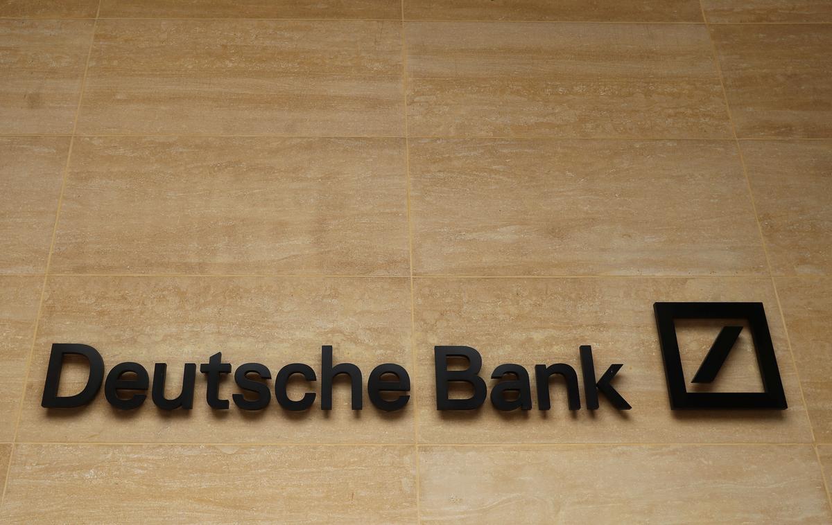 [NEWS] Doubts over Deutsche Bank turnaround plan dent shaky shares – Loganspace AI