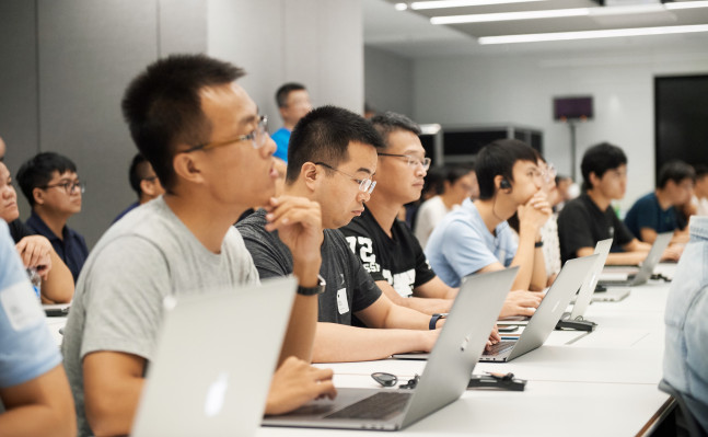 [NEWS] Apple opens app design and development accelerator in China – Loganspace