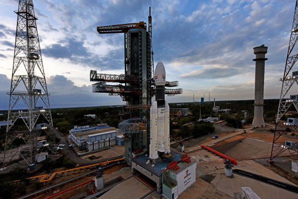 [NEWS] Watch ISRO’s historic Chandrayaan-2 Moon mission rocket launch live – Loganspace