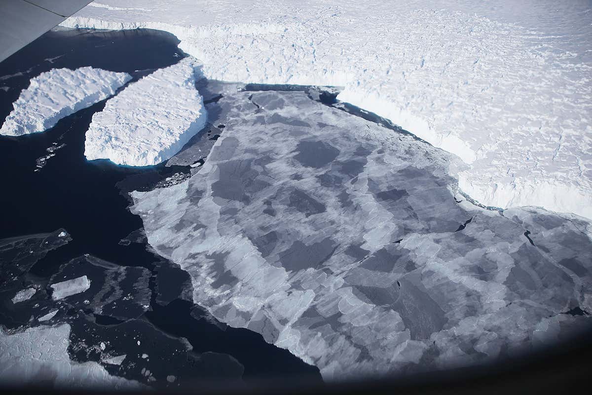 [Science] A drastic plan might prevent catastrophic Antarctic ice sheet collapse – AI