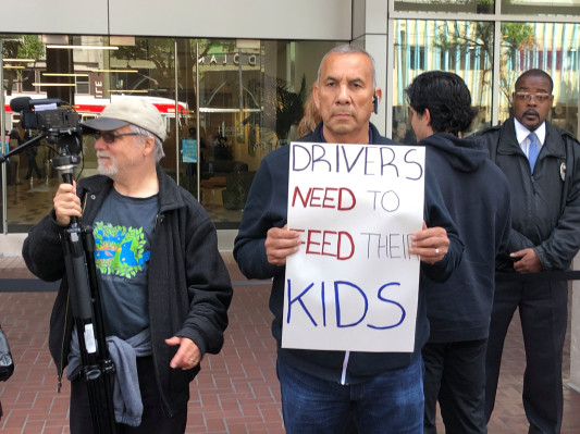 [NEWS] Uber and Lyft drivers demand better pay, workplace protections and driver-led unions – Loganspace