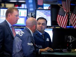[NEWS] Global stocks down as big rate cut hopes fade, dollar rises – Loganspace AI