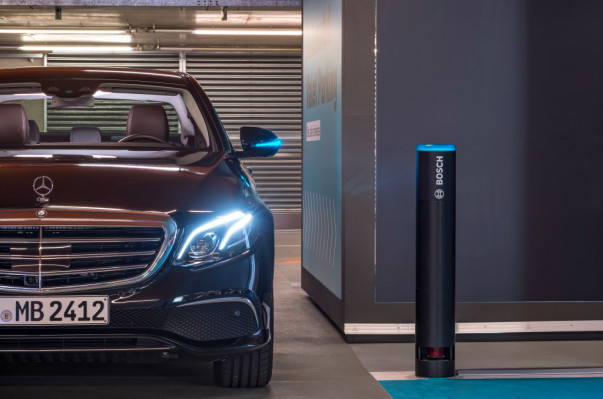 [NEWS] Daimler and Bosch’s driverless parking feature can legally operate without human supervision – Loganspace