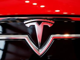 [NEWS] Tesla needs more time to turn profit; founding engineer steps down – Loganspace AI