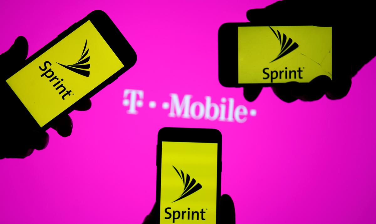 [NEWS] U.S. Justice Department expected to approve Sprint, T-Mobile deal on Friday – Loganspace AI