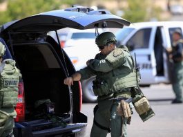 [NEWS] ‘Many killed’ in shooting at Walmart in El Paso; suspect in custody – Loganspace AI