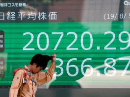 [NEWS] Asian stocks turn lower on lingering trade war fears, yuan slips – Loganspace AI