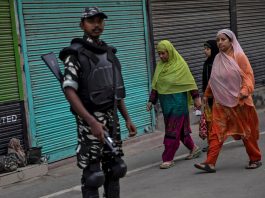 [NEWS] India reimposes some restrictions in Kashmir ahead of Muslim festival – Loganspace AI