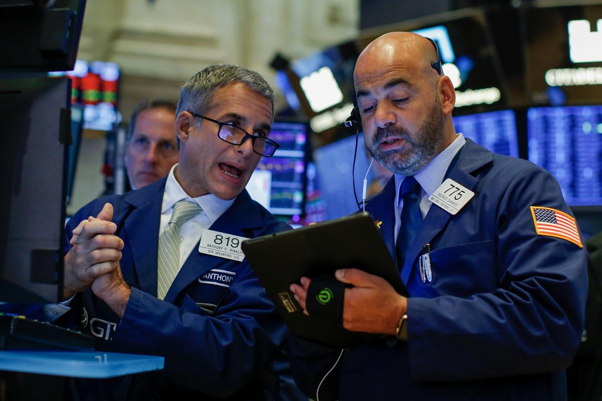 [NEWS] Apple leads Wall Street surge as U.S. delays on tariffs – Loganspace AI