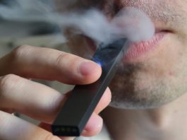[NEWS] Vape lung has claimed its first victim, and the CDC is investigating – Loganspace