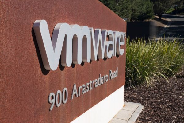 [NEWS] VMware is bringing VMs and containers together, taking advantage of Heptio acquisition – Loganspace