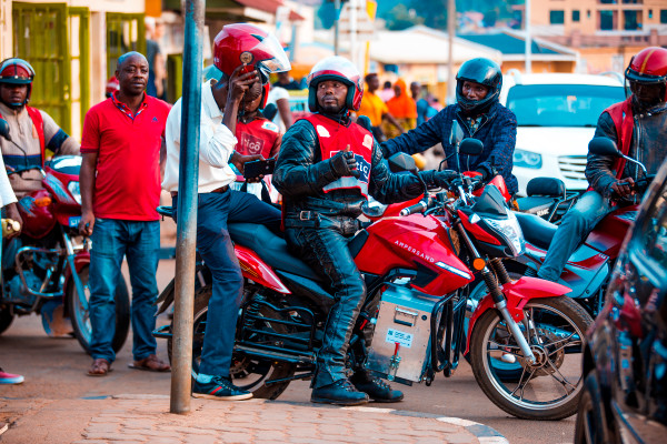 [NEWS] Rwanda to phase out gas motorcycle-taxis for e-motos – Loganspace