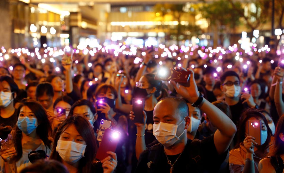 [NEWS] China rotates Hong Kong troops as protesters call for democracy – Loganspace AI