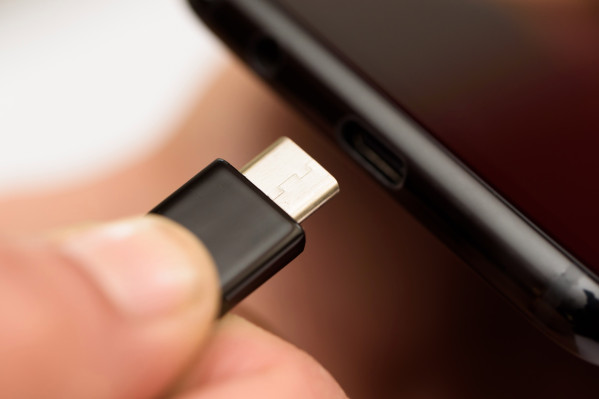 [NEWS] USB4 brings better speeds and compatibility — but loses the space in the name – Loganspace