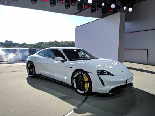 [NEWS] Porsche unveils the $150,900 Taycan Turbo electric sedan – Loganspace