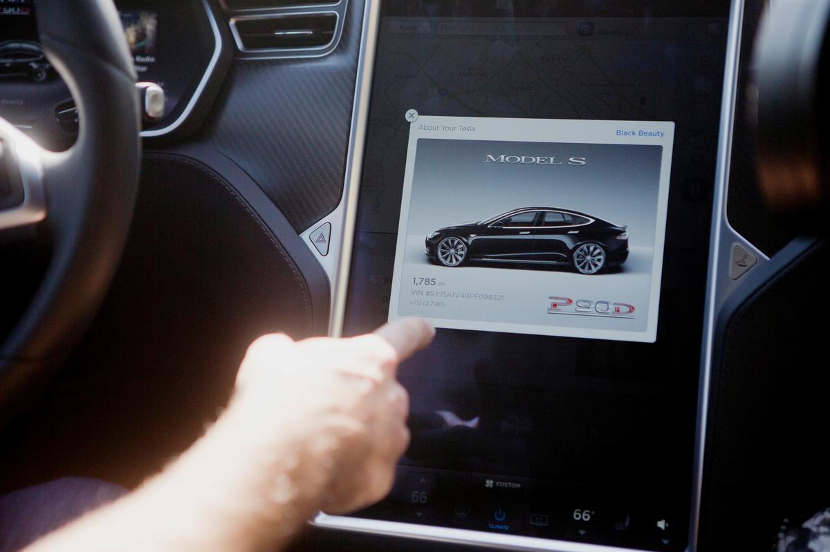 [NEWS] U.S. safety agency cites Tesla Autopilot design as factor in 2018 California crash – Loganspace AI
