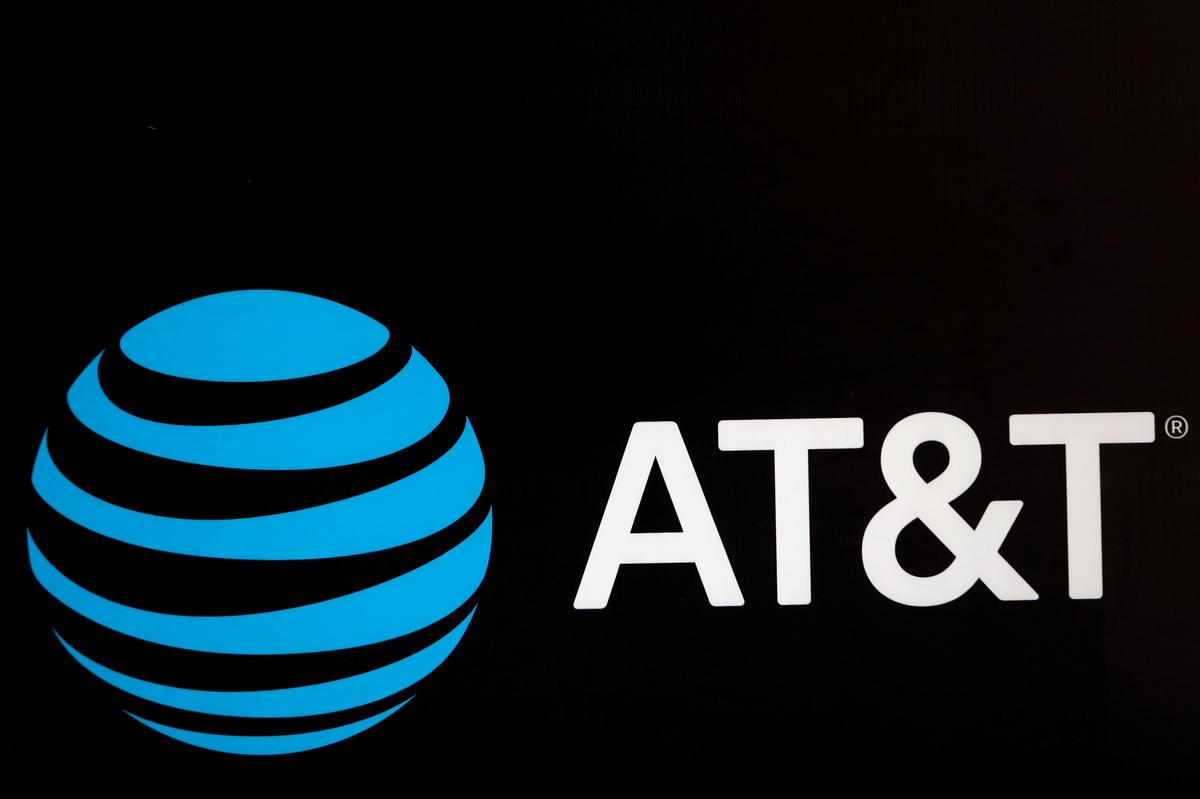 [NEWS] Elliott urges AT&T to sell assets, questions Time Warner deal – Loganspace AI