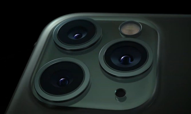 [NEWS] Why does the new iPhone 11 Pro have 3 cameras? – Loganspace