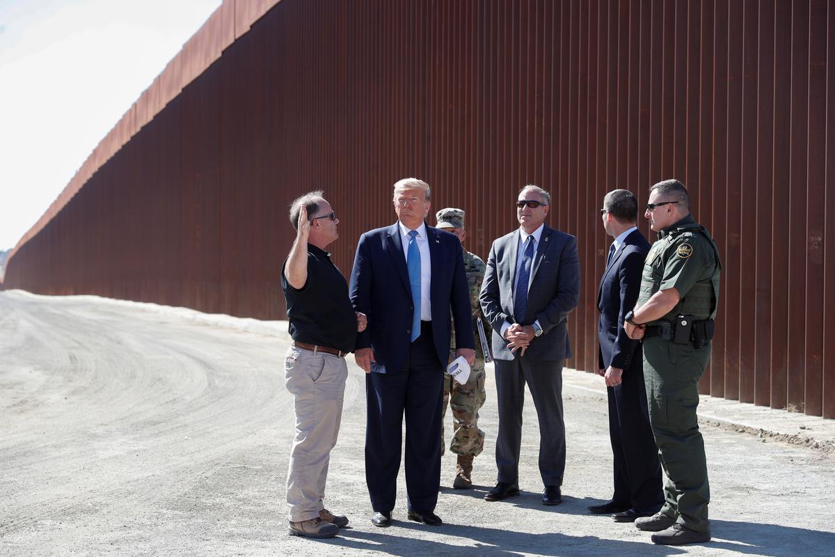 [NEWS] Trump caps California swing with visit to border wall – Loganspace AI