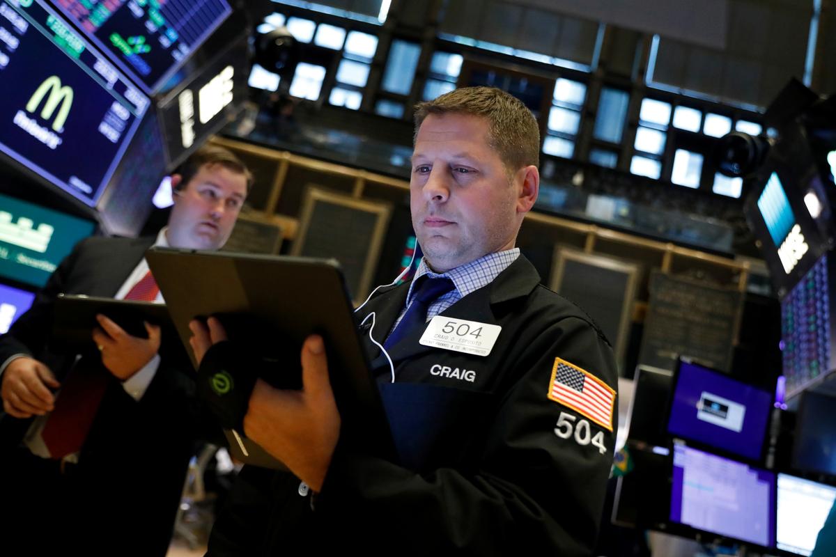 [NEWS] Wall Street rises as investors look beyond impeachment talk – Loganspace AI