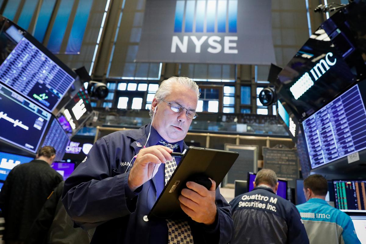 [NEWS] Wall Street turns higher as services data lifts hopes of Fed rate cut – Loganspace AI