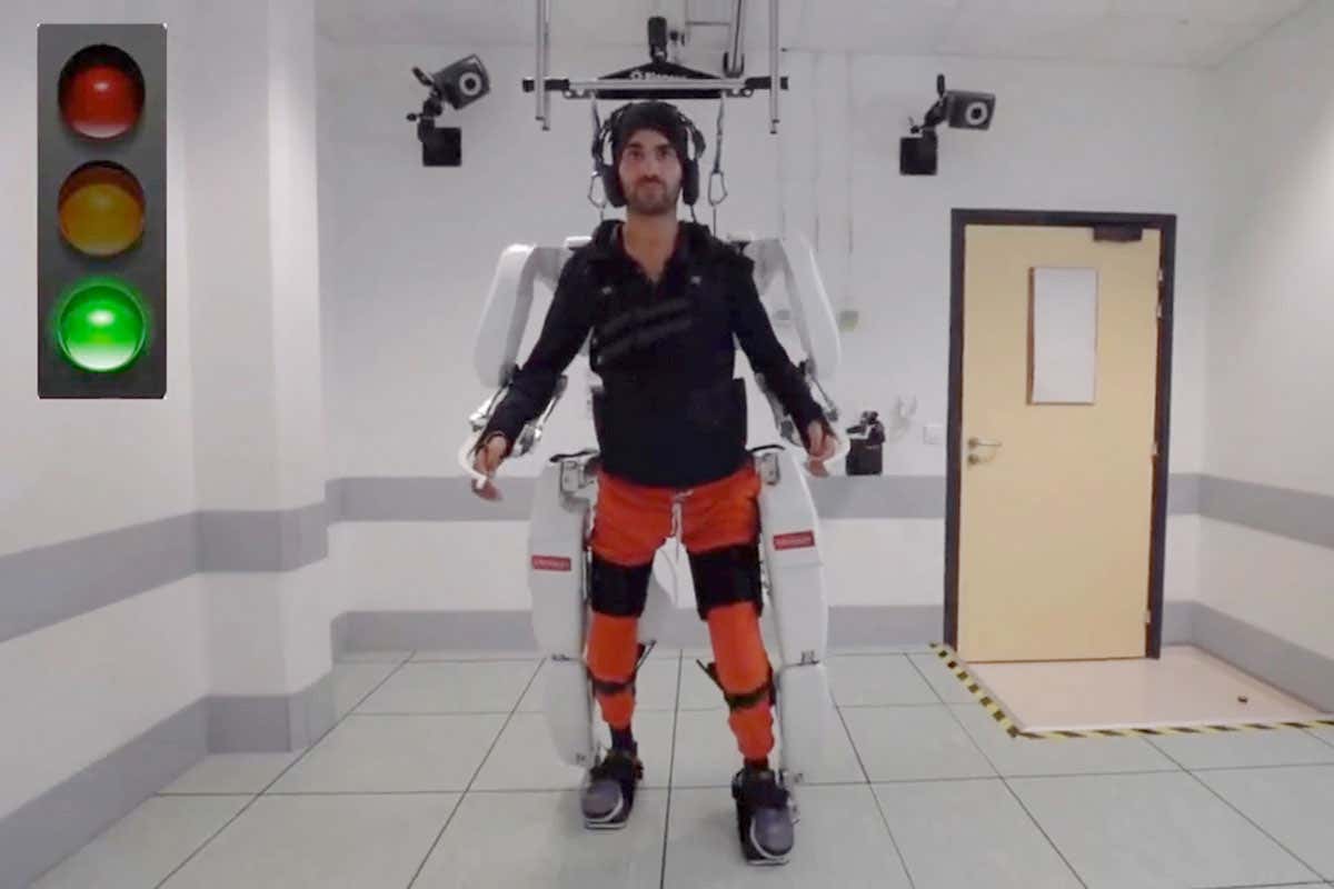 [Science] A mind-controlled exoskeleton helped a man with paralysis walk again – AI