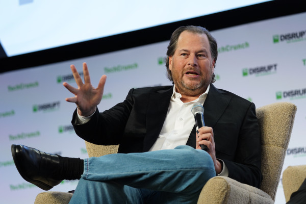 [NEWS] Startups ‘are staying private way too long’ says Salesforce founder Marc Benioff – Loganspace