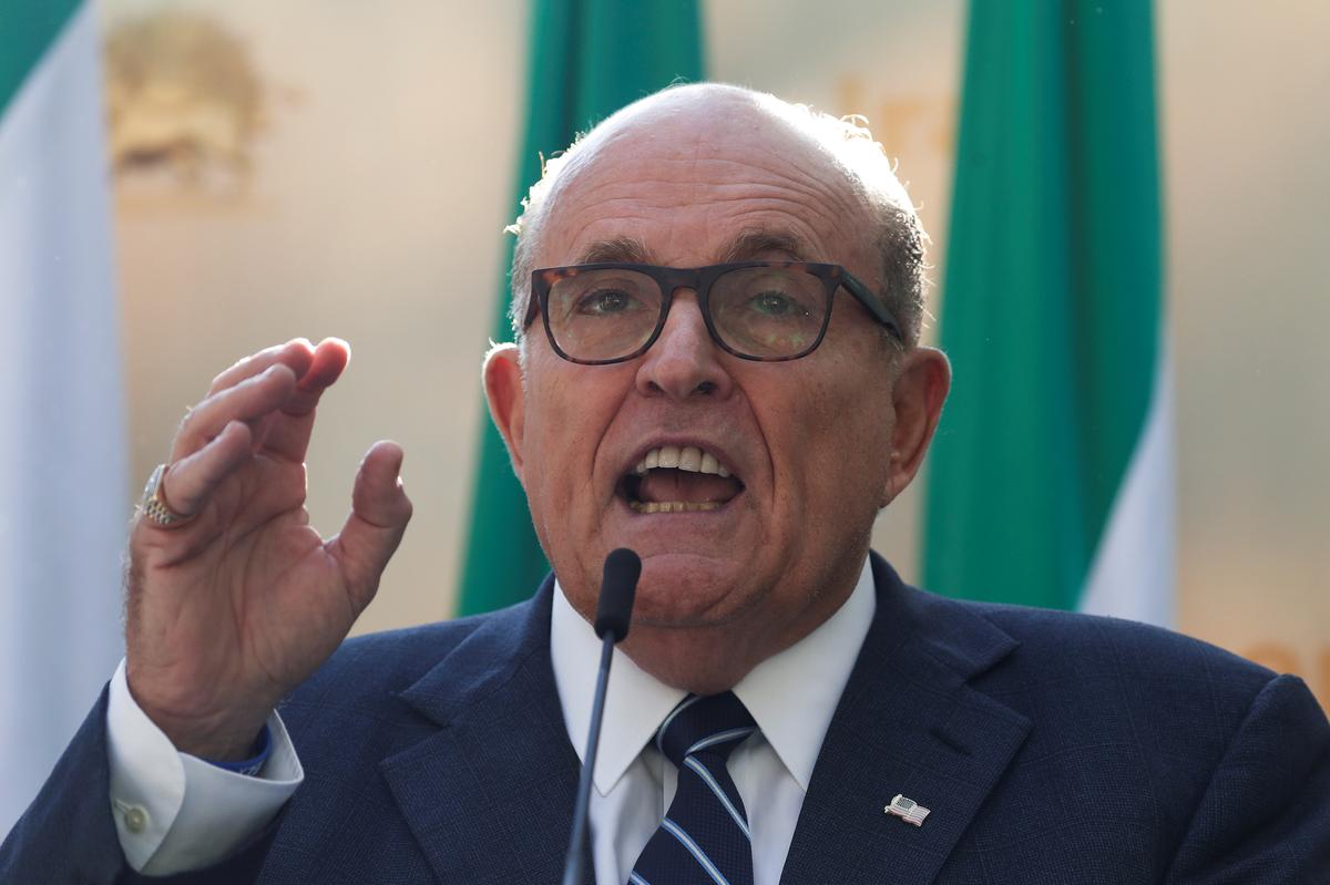 [NEWS] Exclusive: Trump lawyer Giuliani was paid $500,000 to consult on indicted associate’s firm – Loganspace AI