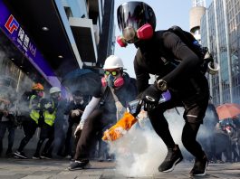 [NEWS] Petrol bombs and tear gas scar Hong Kong streets as police, protesters clash – Loganspace AI