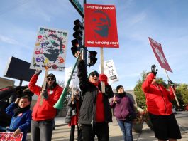 [NEWS] ‘Hopes dashed’: Chicago teachers strike to enter fourth school day – Loganspace AI
