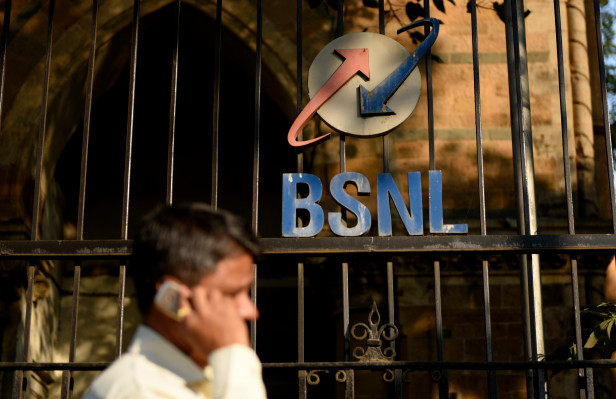 [NEWS] India to spend $6 billion to revive telecom operators BSNL and MTNL – Loganspace